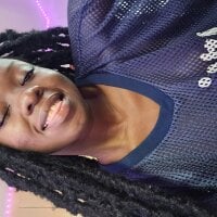 Tee_RavenLive Webcam
