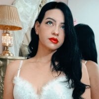 Wanda_at_home