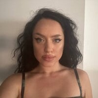 AngellinaJolllie's Offline Chat Room