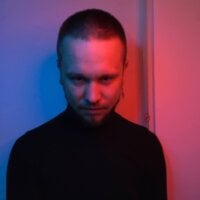 AmericanDad_'s Offline Chat Room