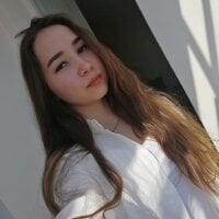 MonicaWales' Offline Chat Room