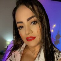 marianalopez81 Adlı Modelin Çevrimdışı Sohbet Odası