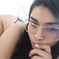 SARA-SWEETXX's Offline Chat Room