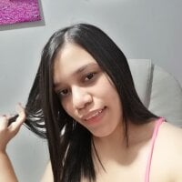 KEYRA-MILLER-Live Webcam