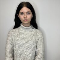 ElisaCross' Offline Chat Room