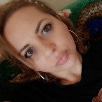 Lunaella's Offline Chat Room