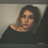 DeluxeAme's Profile Pic