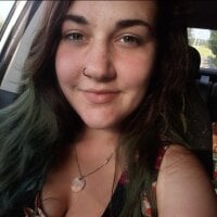 TinyTina98's Offline Chat Room