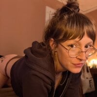 MissOliviaJune's Offline Chat Room