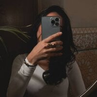 anna_cream's Offline Chat Room