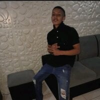 Victor_1231's Profile Pic