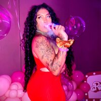 IsabellBigtitsxx's Profile Photo