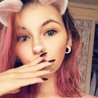 VALERIE_SIN's Offline Chat Room