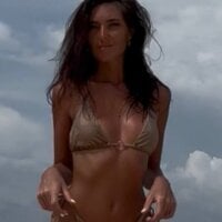 Baginyaaa webcam model