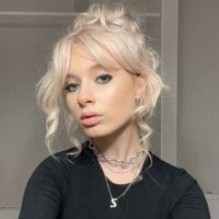 AnitaBlacks' Offline Chat Room