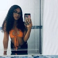 Latinblack_xxx's Offline Chat Room