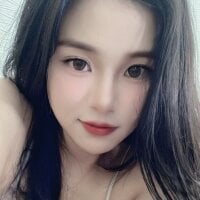 yiyi5624's Profile Pic