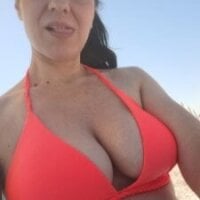 MILF_PUSSY_WET model avatar