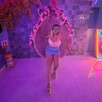 lilith_cut3 webcam model