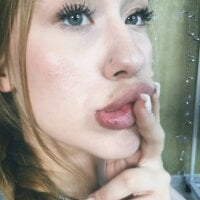 Lolly_Kittyy model avatar