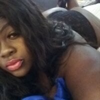 LaylaaCumms offline chat-rom