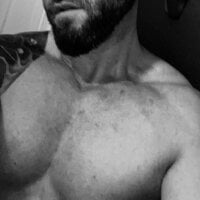 Bullslugs80's Offline Chat Room