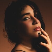 Belliinda_21 webcam model
