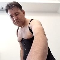 chastitymanger's Offline Chat Room