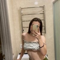 li_selinaaaa's Avatar Photo