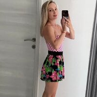 Madison_Blond's Offline Chat Room