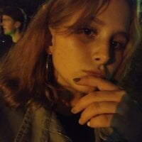 Alisa_and_Alex's Offline Chat Room