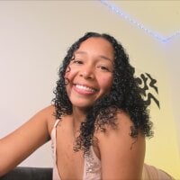 SHAILABROWN webcam model