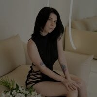Mell_Hyees