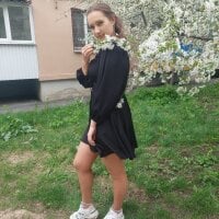 LizavetaFrot's Offline Chat Room