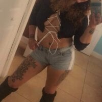 peechesandcreem's Offline Chat Room