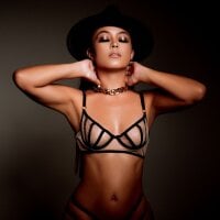 BiancaDior webcam model