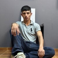 mikeluckyx's Avatar Pic