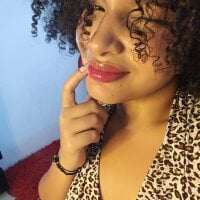 chloe_kisses webcam
