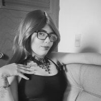 katiuska_arts webcam model