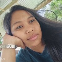 Veeluna16 webcam model