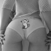 AnnaKendrick_'s Offline Chat Room