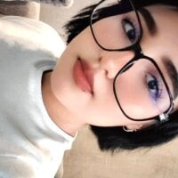 iam_eloisex webcam model