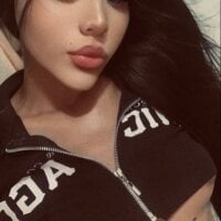 Sara_valen18's Avatar Pic