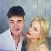 your_molly_and_mark's Offline Chat Room