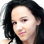 sweetmedea's Offline Chat Room