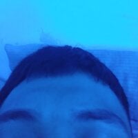 josemoralxxx's Offline Chat Room
