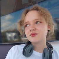 DawnGroomes offline chatrum