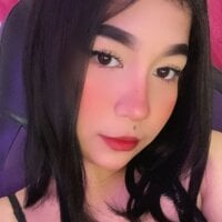 Hannahotx1's Offline Chat Room