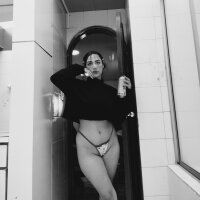 Alanna_rousse_