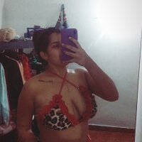 Katalina-boobs' Offline Chat Room